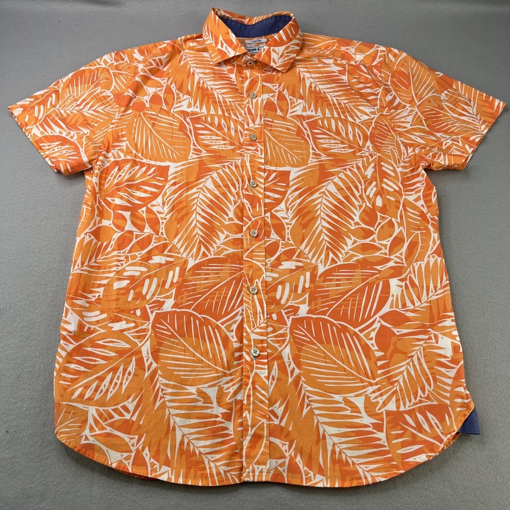 Crown & Ivy  Soft Stretch Men's Medium Button Down Short Sleeve Floral Print